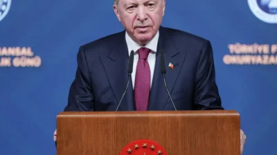Türkiye yapay zekada lider konumuna ulaşacak Türkiye Yapay Zeka Zirvesi'nde konuşan Cumhurbaşkanı Erdoğan, Türkiye'nin yapay zekada