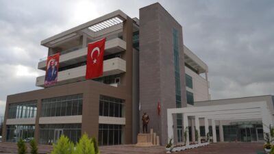 Denizli Barosu’na uyuşturucu operasyonu Denizli'de düzenlenen uyuşturucu operasyonunda 12 avukat gözaltına alındı.