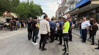 Aydın'ın Efeler ilçesinde iki grup arasında çıkan bıçaklı kavgada 1'i