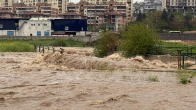 Türkiye genelinde nisan ayında büyük çoğunluğu yağış ve sel olmak