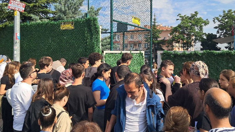 Liselere Geçiş Sistemi (LGS) kapsamındaki merkezi sınav, yurt içinde ve