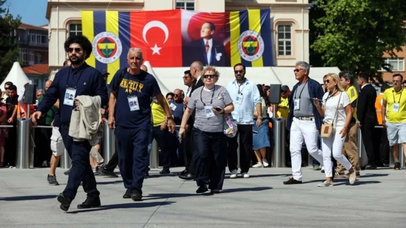Fenerbahçe yeni başkanını seçiyor! Fenerbahçe Spor Kulübü’nün Olağanüstü Seçimli Genel Kurul toplantısında 2.gün heyecanı